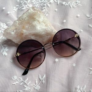 Bee circle sunglasses